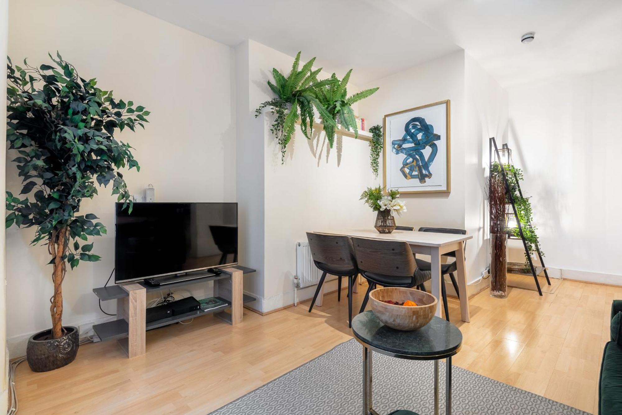 לונדון Elegant Kensington Apartment With Patio מראה חיצוני תמונה