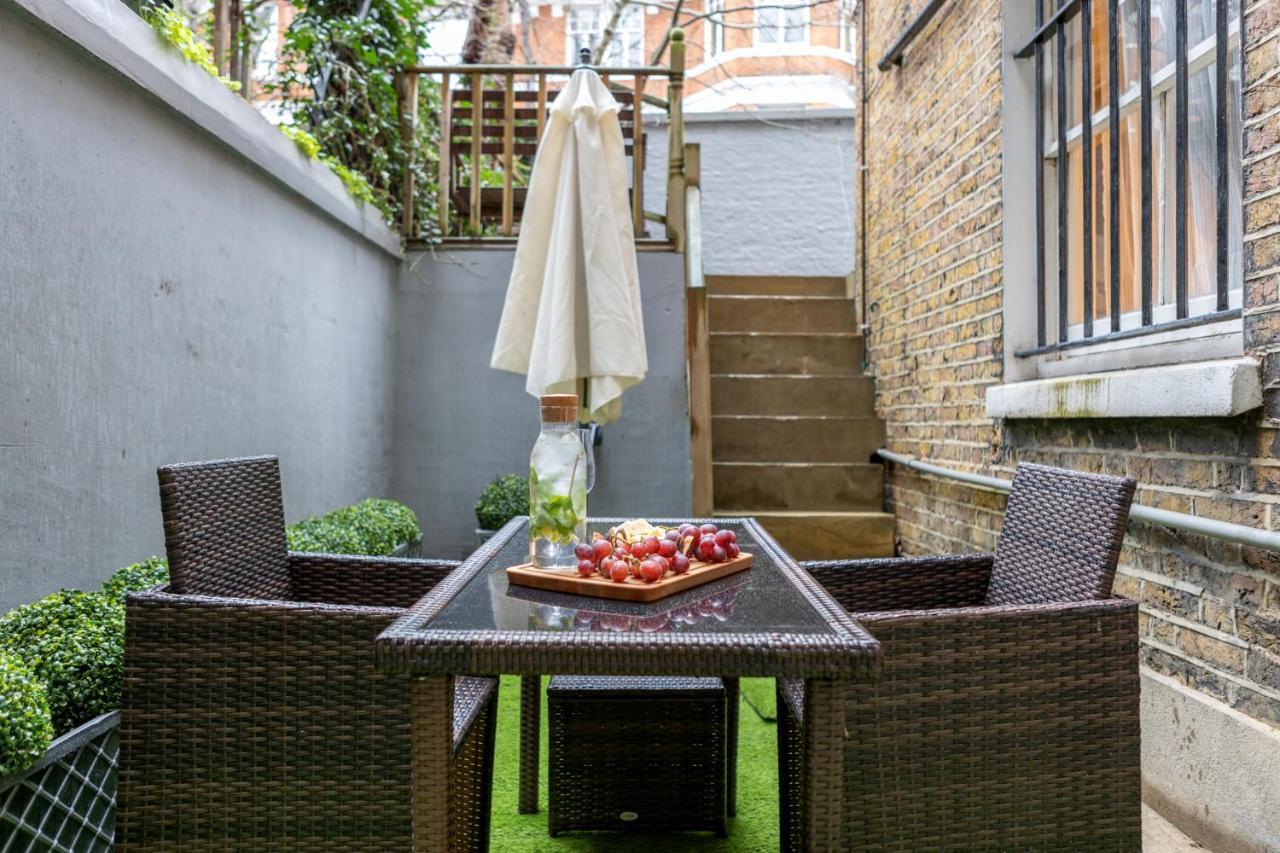 לונדון Elegant Kensington Apartment With Patio מראה חיצוני תמונה